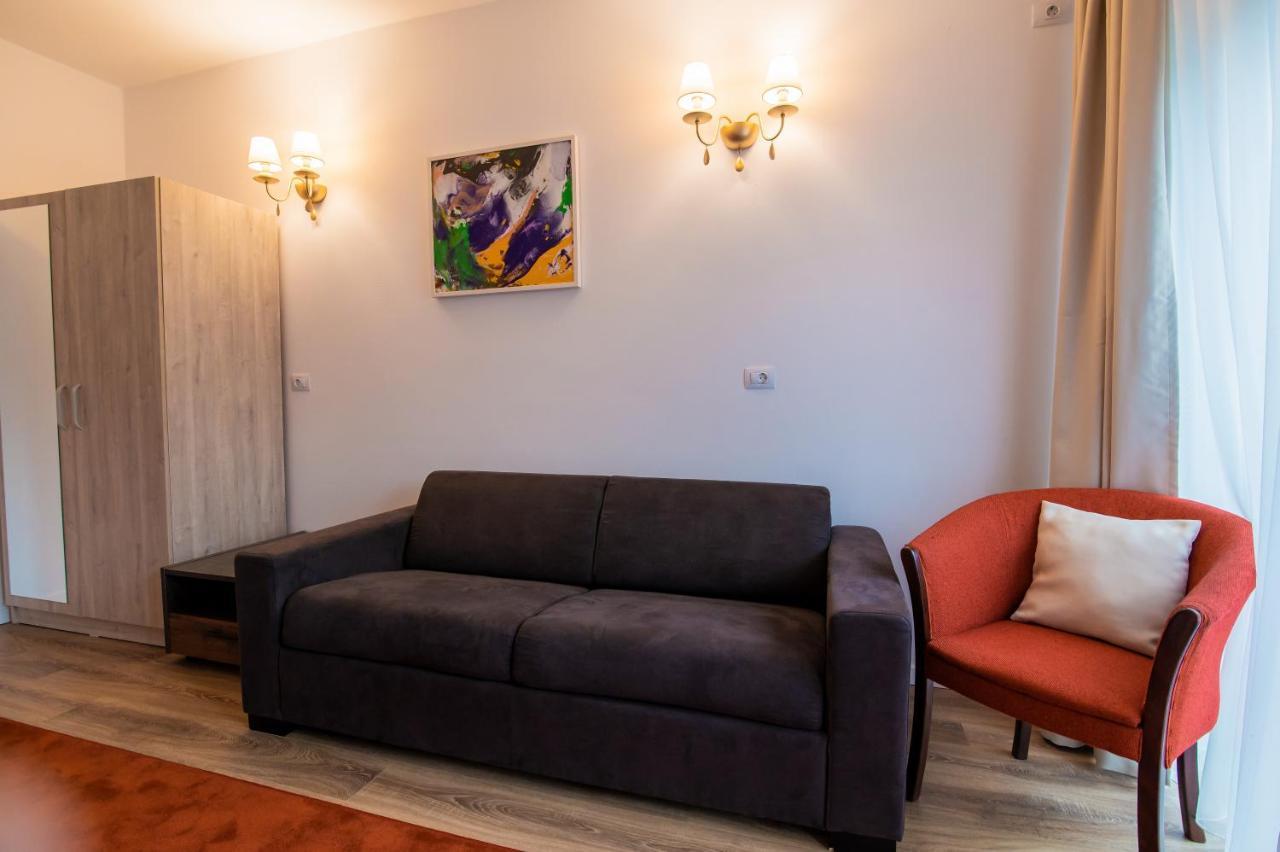 Hotel Class Brezoi Zewnętrze zdjęcie